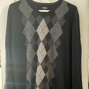 Apt 9 Men's Black and Gray Diamond Sweater